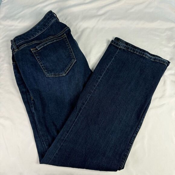 Torrid Jean Relaxed Boot Cut Size 18 SHORT? Dark Wash Zip Fly Stretch Mid Rise - Picture 10 of 10